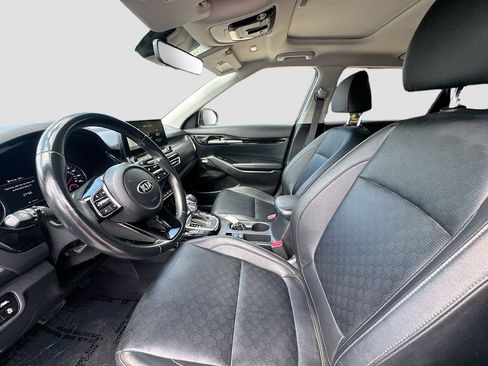 Used 2021 Kia Seltos SX w/ SX Sunroof Package AWD/4WD image 22