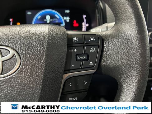 Used 2025 Toyota Camry LE image 15