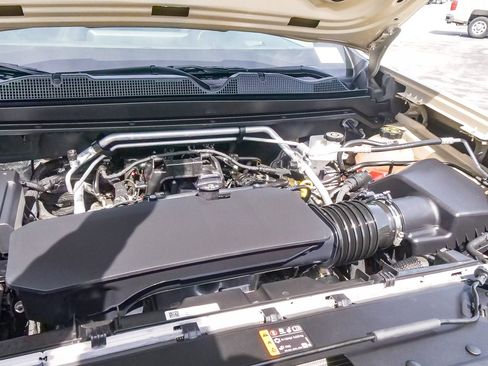 Used 2023 Chevrolet Colorado W/T image 26