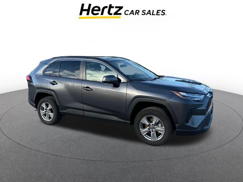 Used 2025 Toyota RAV4 XLE image 1