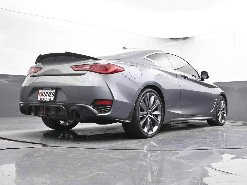 Used 2018 INFINITI Q60 Red Sport 400 AWD/4WD image 22