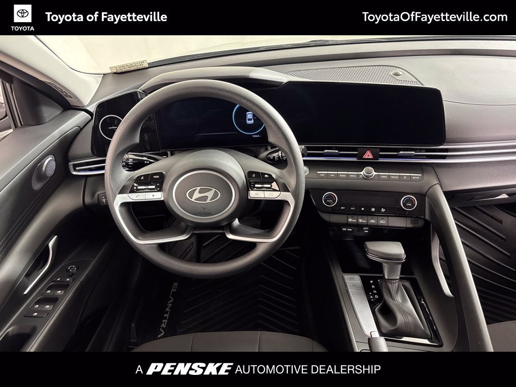 Used 2024 Hyundai Elantra SEL FWD image 17