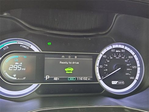 Used 2020 Kia Niro LX image 9