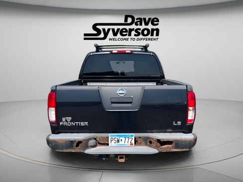 Used 2005 Nissan Frontier LE w/ (X01) Leather Pkg AWD/4WD image 5