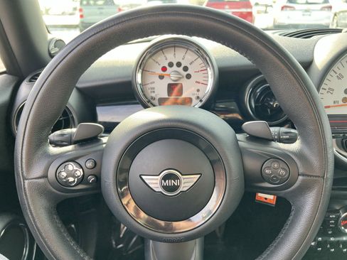 Used 2013 MINI Cooper S image 16