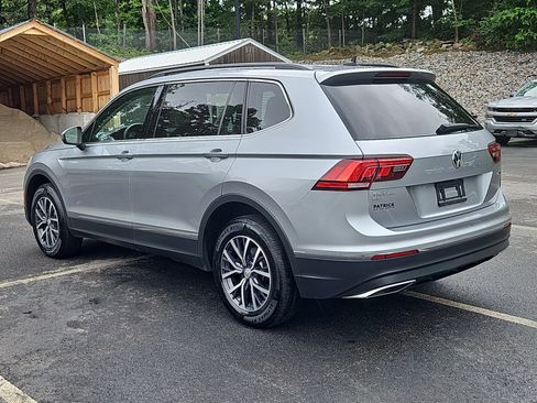 Used 2020 Volkswagen Tiguan SE AWD/4WD image 23