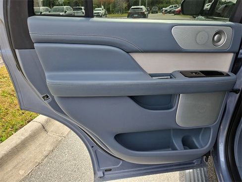 Used 2020 Lincoln Navigator Black Label image 14