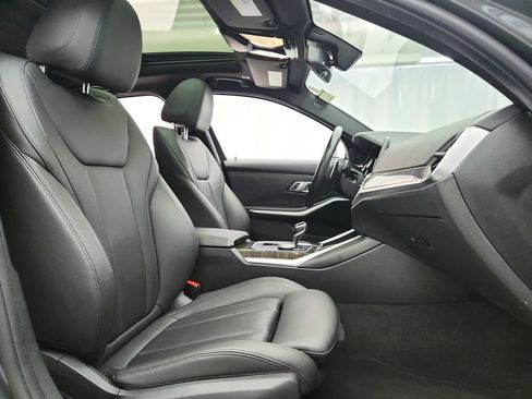 Used 2019 BMW 330i xDrive Sedan AWD/4WD image 28