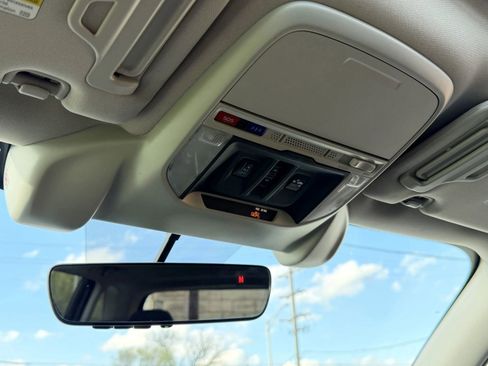 Used 2019 Subaru Forester Premium AWD/4WD image 24