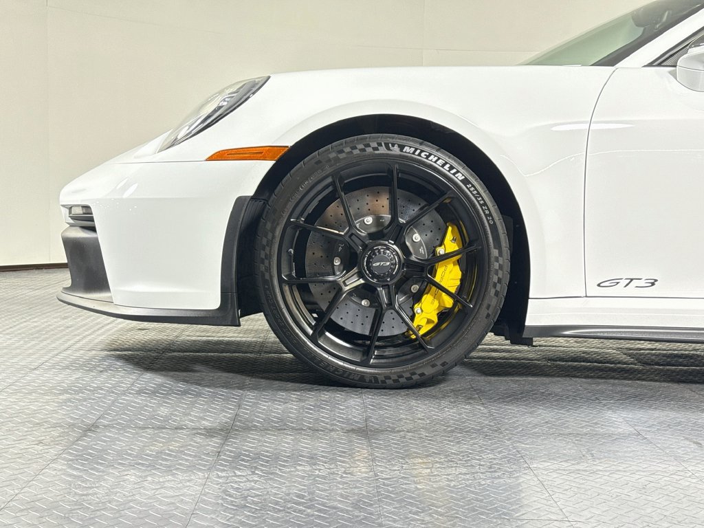 Certified 2024 Porsche 911 GT3 RWD image 29