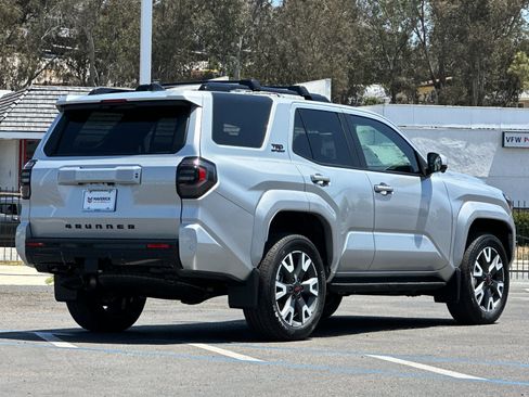 New 2026 Toyota 4Runner TRD Sport Premium AWD/4WD image 5