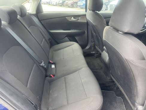 Used 2019 Kia Forte LXS FWD image 13