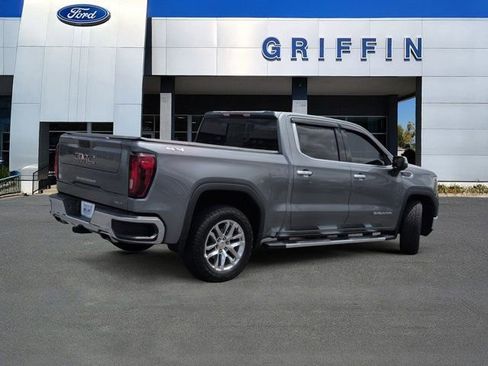 Used 2021 GMC Sierra 1500 SLT w/ SLT Premium Package AWD/4WD image 4