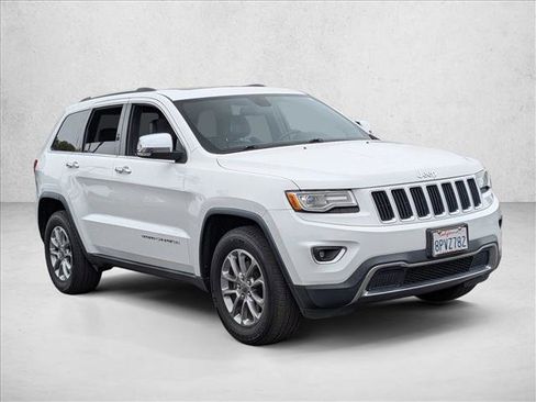 Used 2014 Jeep Grand Cherokee Limited w/ Luxury Group II RWD image 3