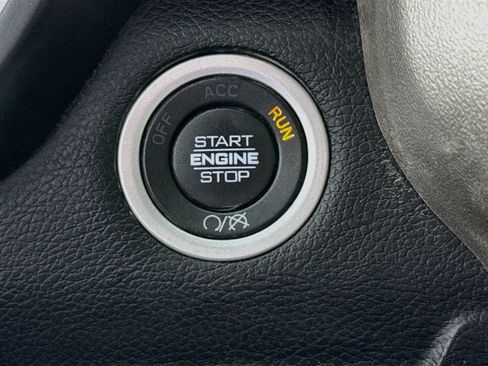 Used 2024 RAM 2500 Laramie AWD/4WD image 20