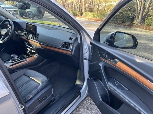 Used 2021 Audi Q5 Premium Plus image 10