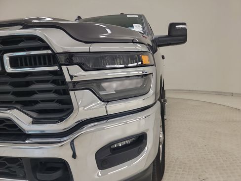 Used 2026 RAM 2500 Big Horn AWD/4WD image 9