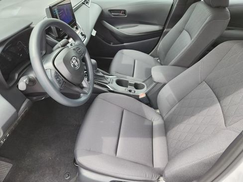 Used 2026 Toyota Corolla LE image 9
