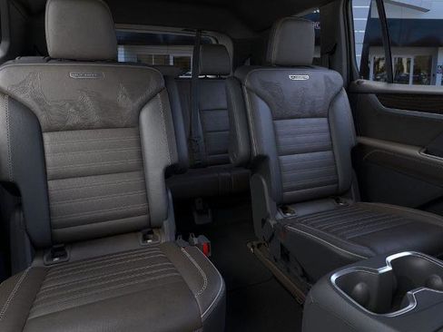 New 2026 GMC Acadia Denali Ultimate image 17