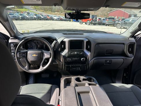 Used 2021 Chevrolet Silverado 1500 Custom image 10