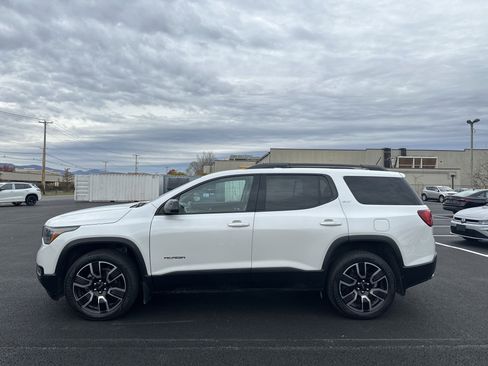 Used 2019 GMC Acadia SLT w/ Black Edition image 9