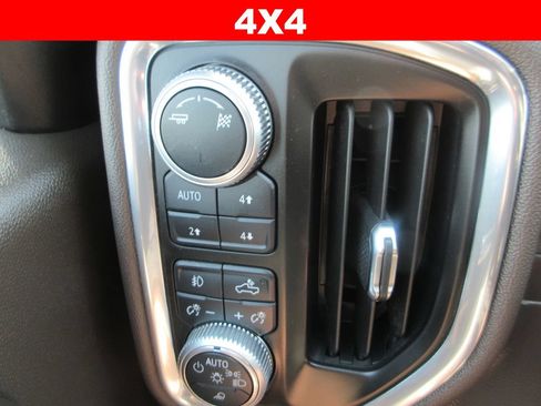 Used 2019 GMC Sierra 1500 SLT w/ SLT Premium Package AWD/4WD image 31