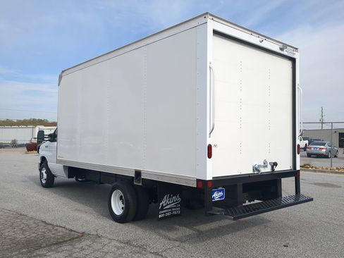 New 2026 Ford E-450 and Econoline 450 Super Duty w/ Power Equipment Group image 5