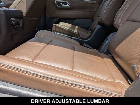 Used 2021 Chevrolet Suburban High Country AWD/4WD image 3
