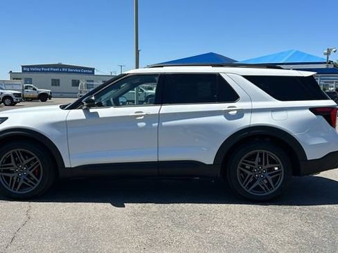 New 2026 Ford Explorer ST w/ Sun And Sound Package AWD/4WD image 6