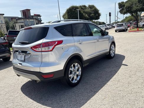 Used 2015 Ford Escape Titanium FWD image 5