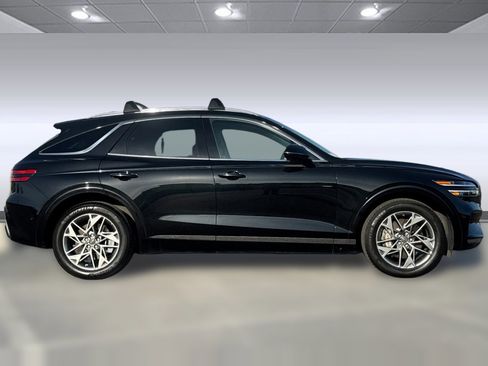 Used 2023 Genesis GV70 2.5T w/ Advanced Package image 7