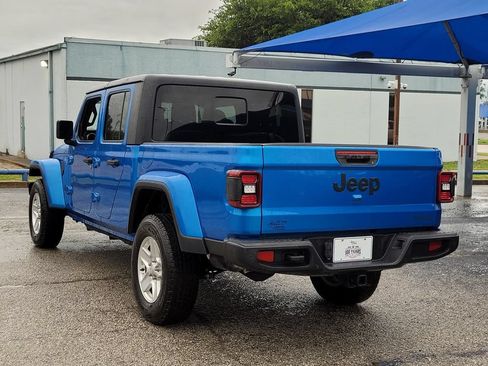 Used 2021 Jeep Gladiator Sport AWD/4WD image 4