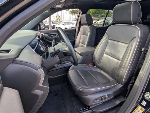 Used 2023 Chevrolet Traverse Premier w/ Redline Edition image 5