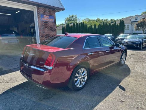 Used 2019 Chrysler 300 Limited image 6
