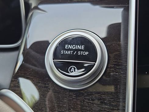 New 2026 Mercedes-Benz GLC 300 4MATIC image 11