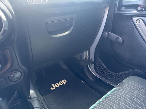 Used 2012 Jeep Wrangler Unlimited Sport AWD/4WD image 19