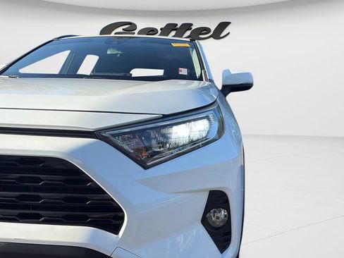Used 2019 Toyota RAV4 XLE Premium FWD image 25