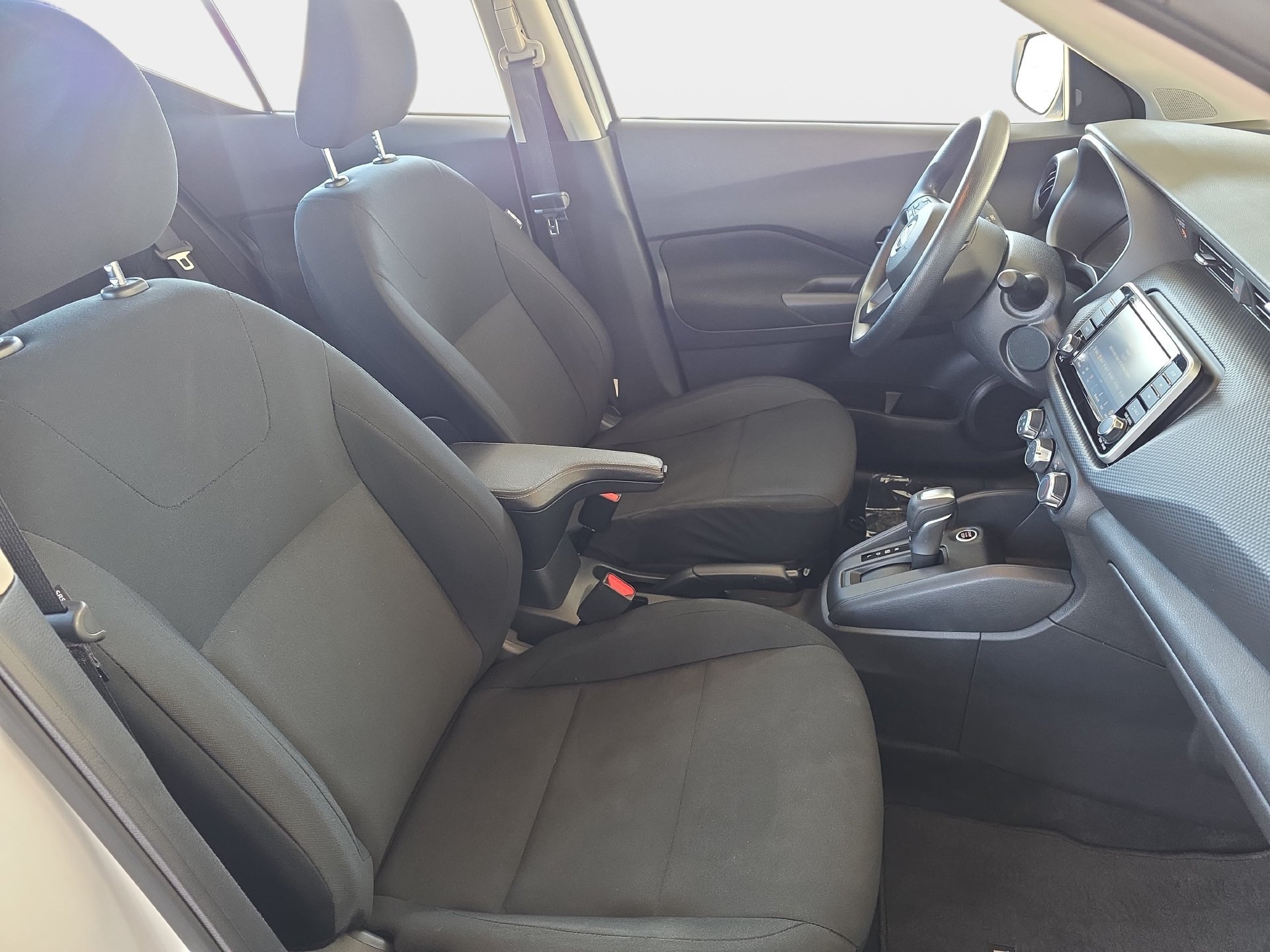 Certified 2025 Nissan Kicks Play S FWD image 10