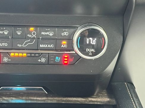 Used 2019 Ford Expedition Limited AWD/4WD image 26