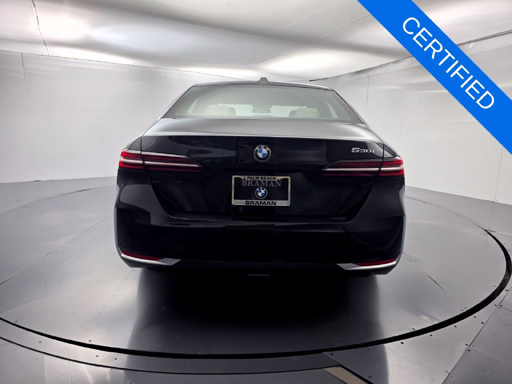 Certified 2024 BMW 530i w/ Convenience Package RWD image 6