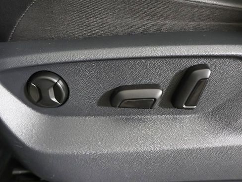 Used 2019 Volkswagen Tiguan SEL image 35