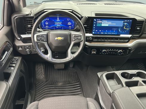 Used 2024 Chevrolet Silverado 1500 LT AWD/4WD image 13