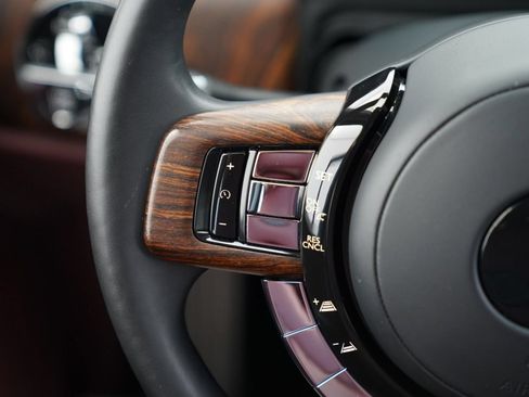 Certified 2020 Rolls-Royce Cullinan AWD/4WD image 54