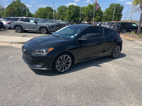 Used 2020 Hyundai Veloster 2.0 Premium FWD image 3