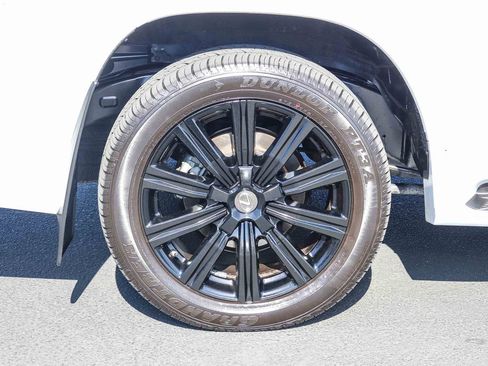 Used 2021 Lexus LX 570 4WD w/ Inspiration Series #2 image 9