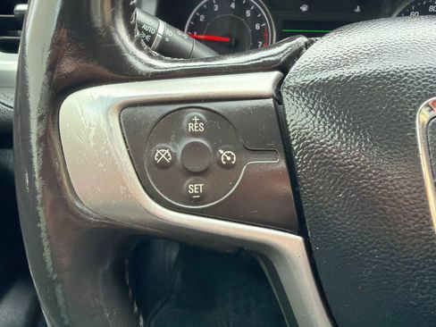 Used 2020 GMC Acadia SLT FWD image 12