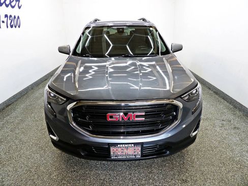 Used 2020 GMC Terrain SLE w/ Driver Convenience Package AWD/4WD image 2