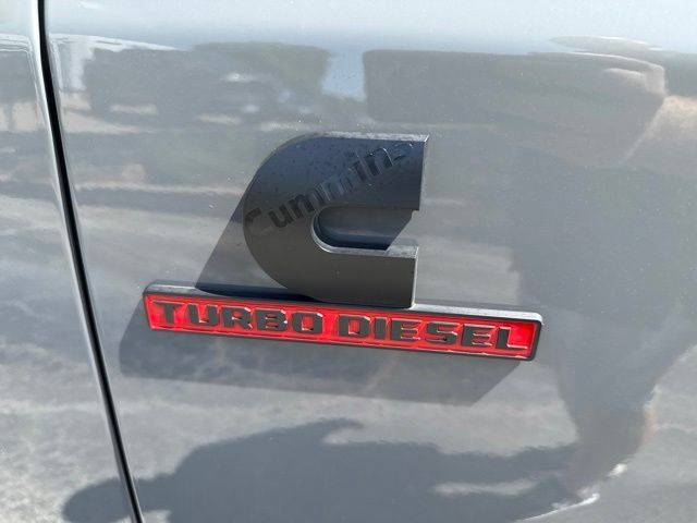 New 2026 RAM 2500 Laramie AWD/4WD image 10