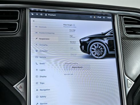 Used 2017 Tesla Model X 100D image 30