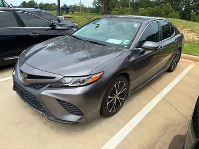 Used 2019 Toyota Camry SE